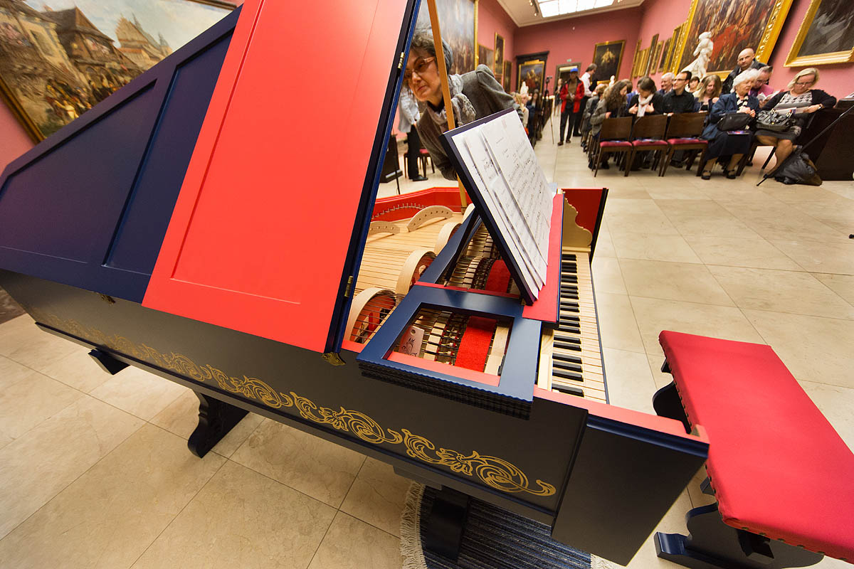 Viola Organista