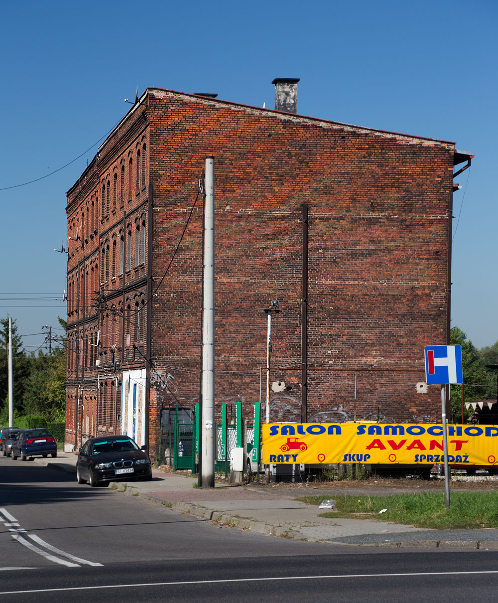 Chorz�w, Katowicka