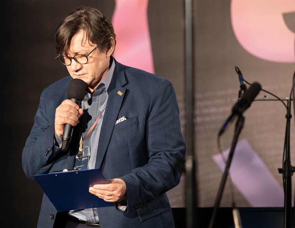 Jacek �lusarczyk