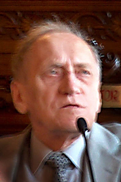 Leszek Ko�akowski